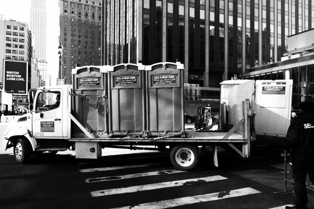 Best Luxury portable toilet rental  in Hillcrest Heights, MD